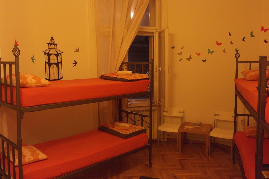 Time Hostel Belgrado Quarto foto