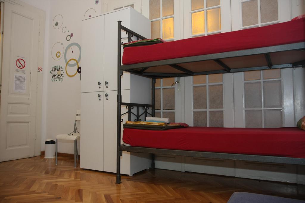 Time Hostel Belgrado Quarto foto